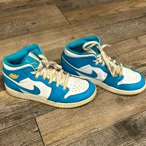 Air Jordan Sneakers 6Y